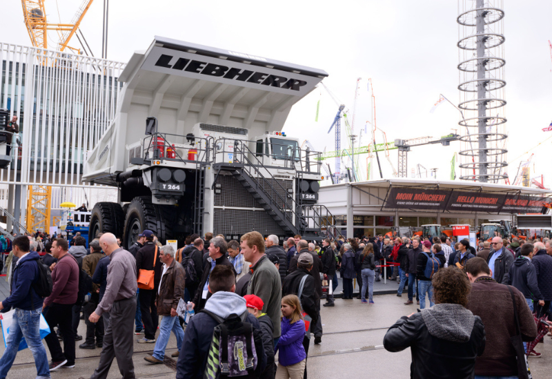Liebherr na stavebním veletrhu
