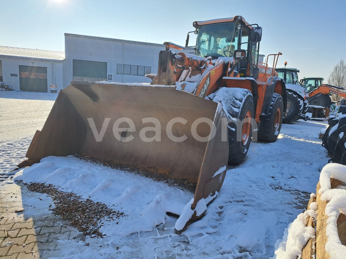 Upcoming auction: #15263 DOOSAN DL 450-3 | Veacom