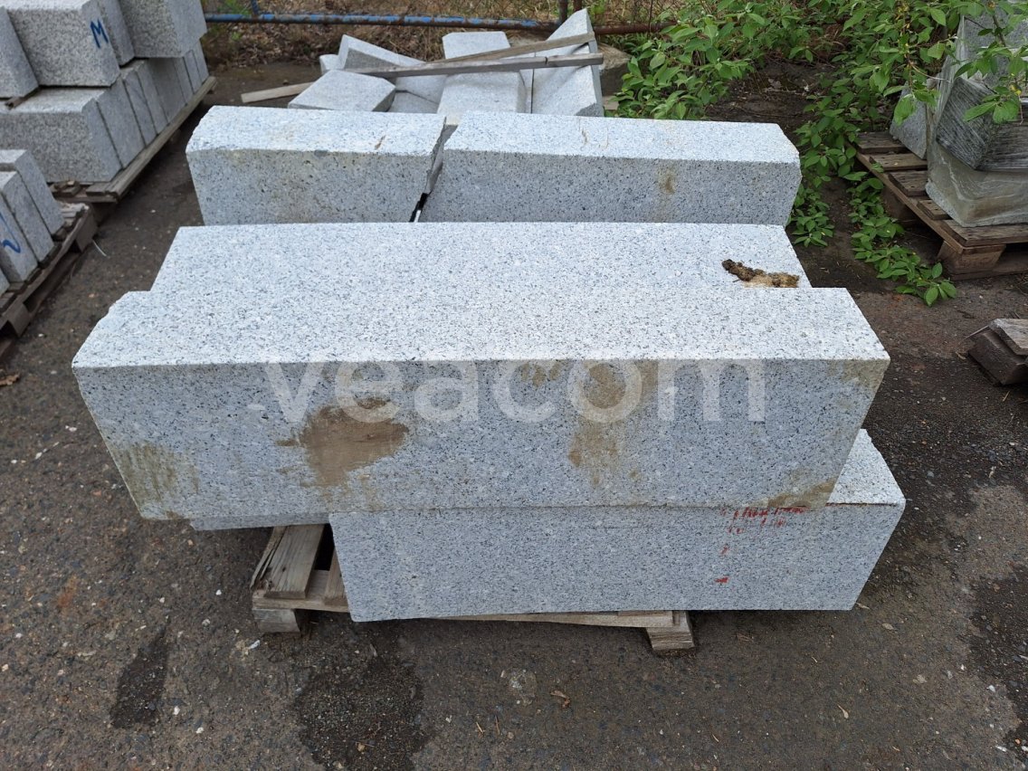 Upcoming auction: #18430 ŽULOVÝ OBRUBNÍK OBLUKOVÝ | Veacom