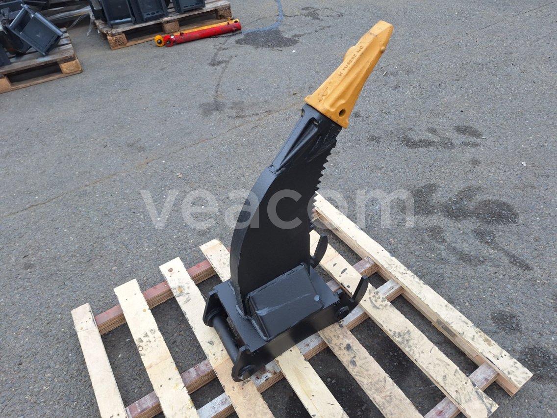 Upcoming auction: #23750 ROZRÝVÁK PORO JCB 3CX A 4CX | Veacom