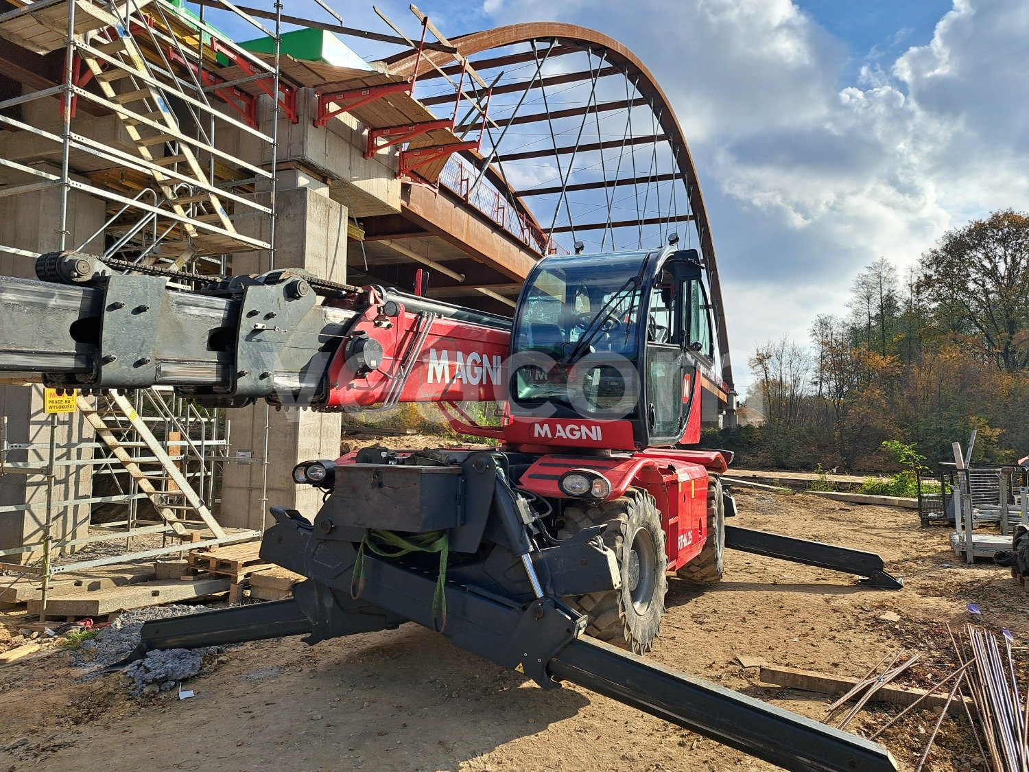 Upcoming auction: #24574 MAGNI RTH 6.25 | Veacom