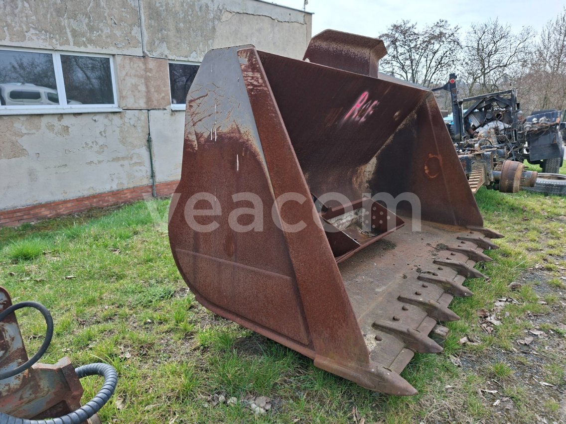 Upcoming auction: #42865 VOLVO LŽÍCE NA VOLVO | Veacom