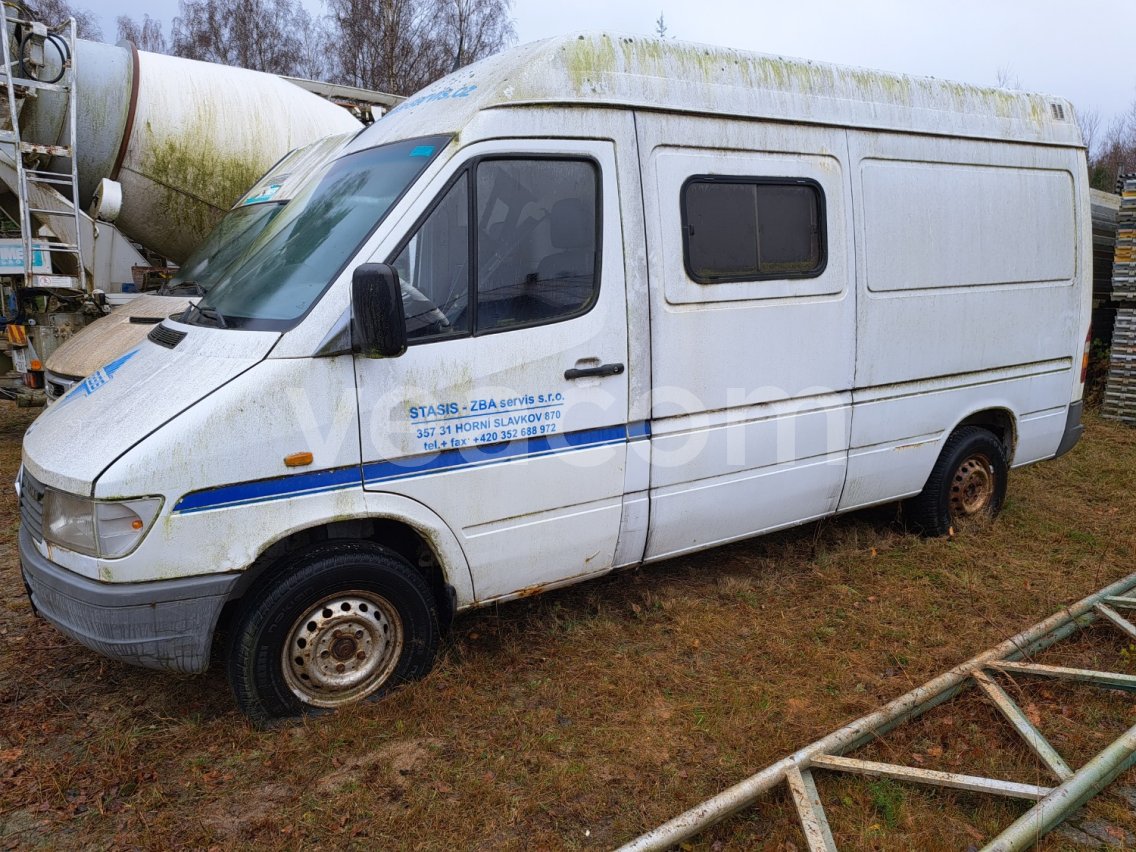 Upcoming auction 7692 MERCEDES BENZ 308D Veacom