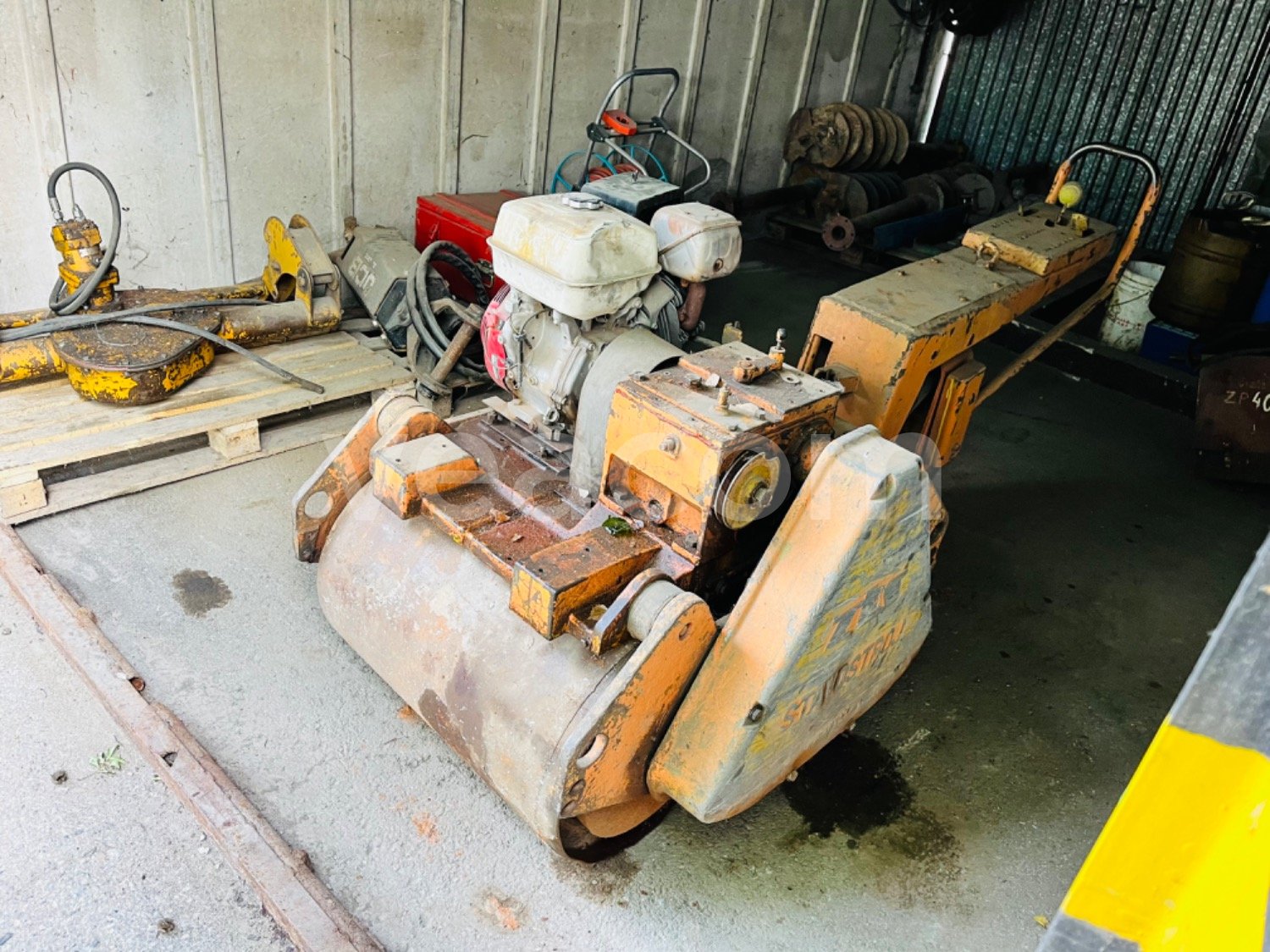 Upcoming auction: #11912 ZTS STAVOSTROJ VVW3402 | Veacom
