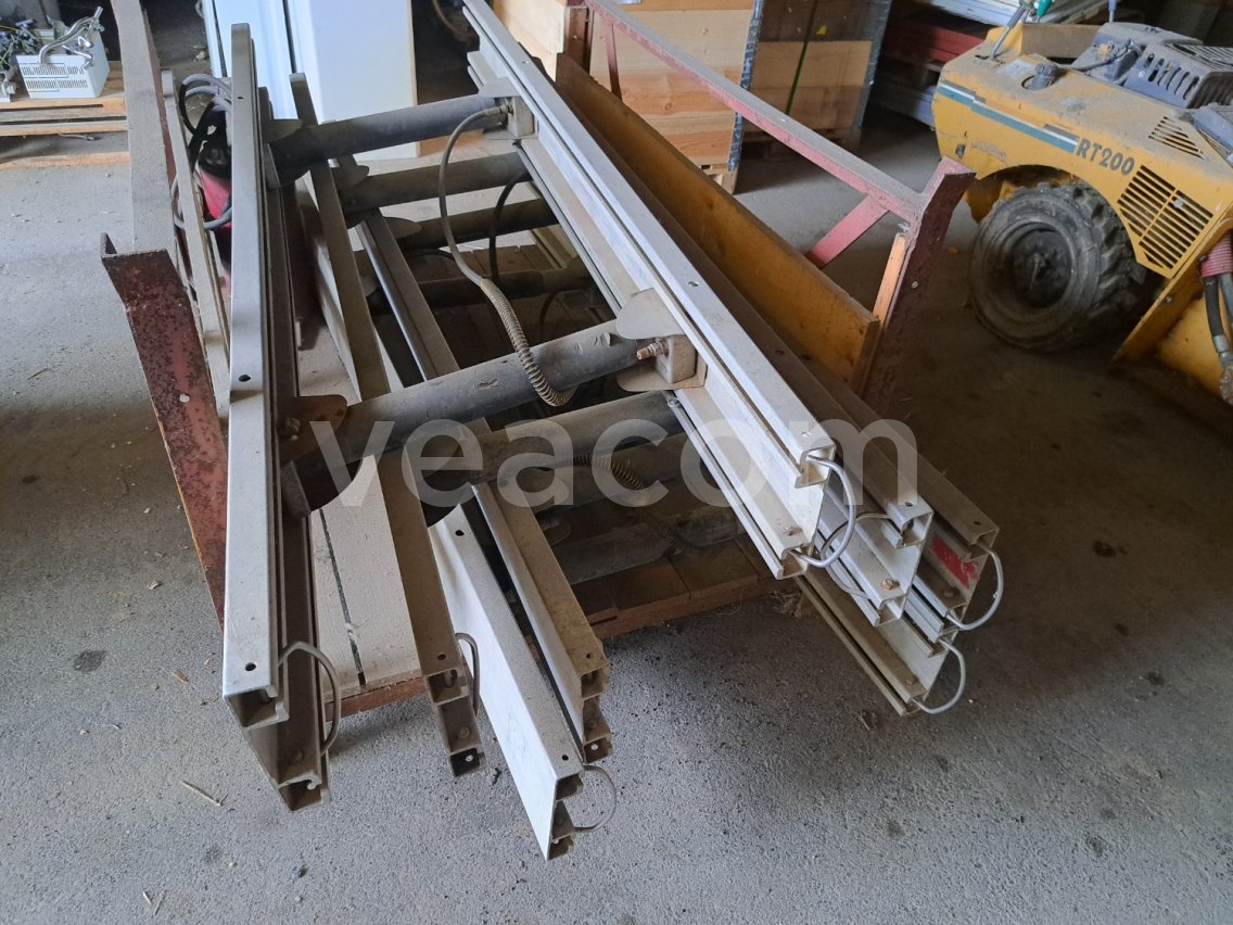 Online aukce:   HYDRAULICKÉ PAŽENÍ 200CM 4KS