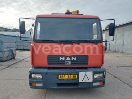 Online auction: MAN  LE 220B + HR