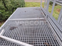 Aukcja internetowa:   TLC - ZÁBRADLÍ S PODLAHOU 10KS