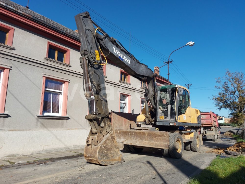 Aukcja internetowa: VOLVO  EW 180 C
