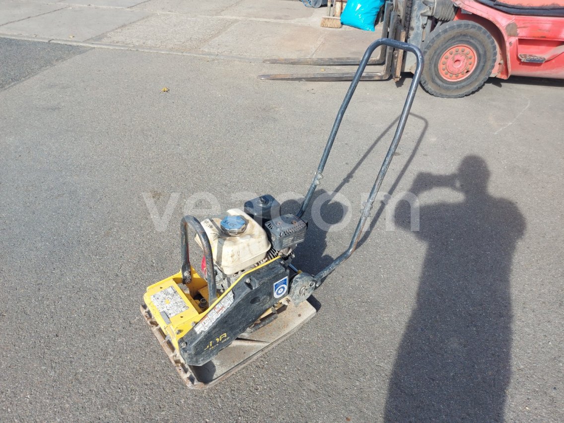 Online aukce:   VIBRAČNÍ DESKA BOMAG BVP 18/45