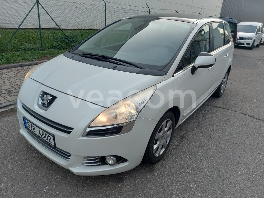 Online aukce: PEUGEOT  5008