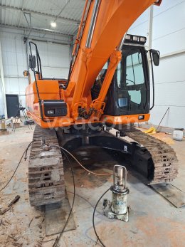 Online auction: DOOSAN  DX 235 NLC