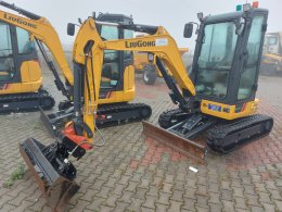 Online auction:  LIUGONG 9027FZTS