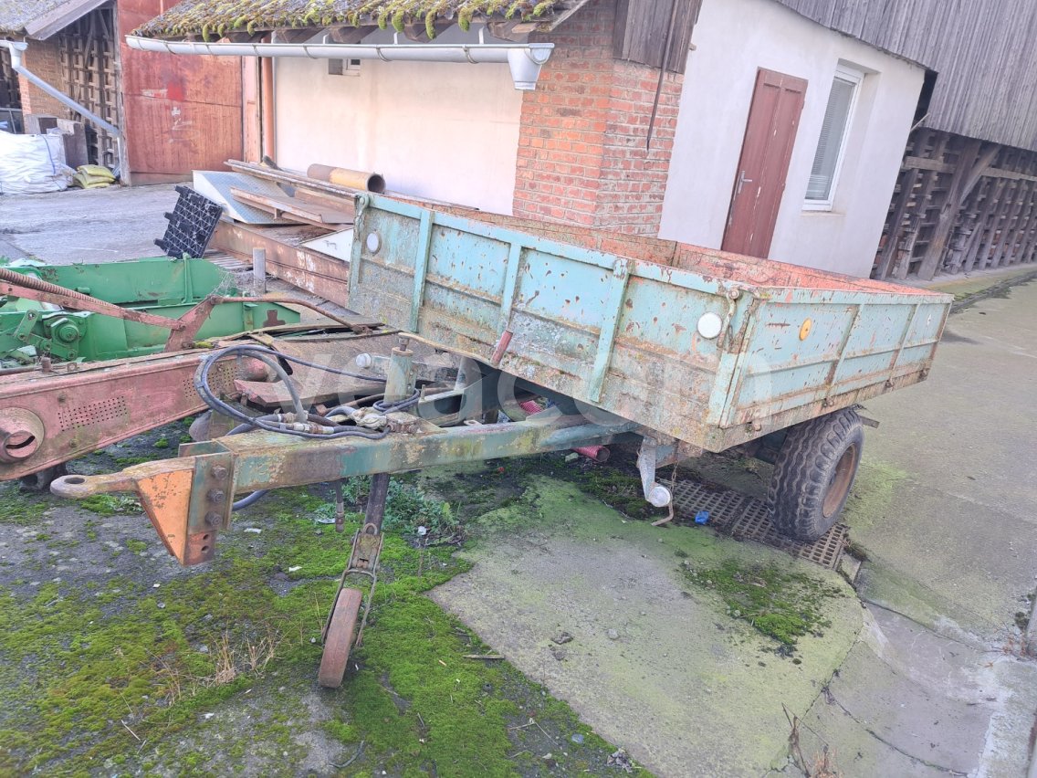Online aukce:   SKLÁPĚCÍ PŘÍVĚS ZA TRAKTOR