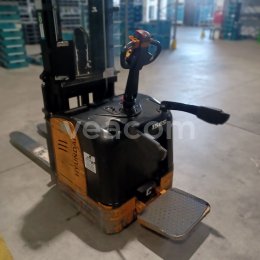 Online aukce: HYUNDAI  15ESR