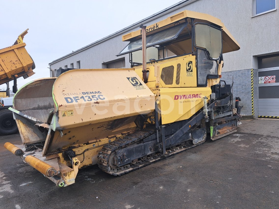 Online aukce: DYNAPAC  DF135C