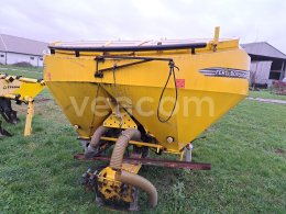 Online aukce:   BEDNAR FERTI-BOX FB 4000