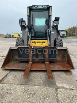 Online auction: NEW HOLLAND  L 185