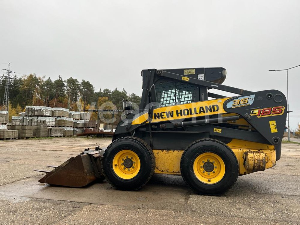 Online auction: NEW HOLLAND  L 185