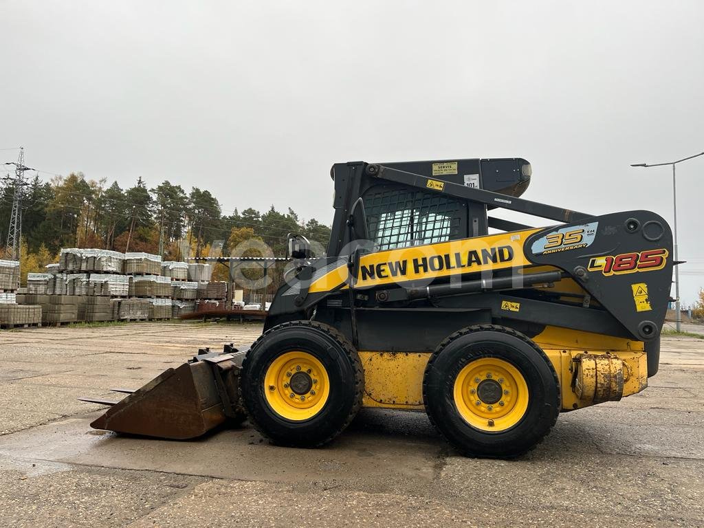 Online auction: NEW HOLLAND  L 185