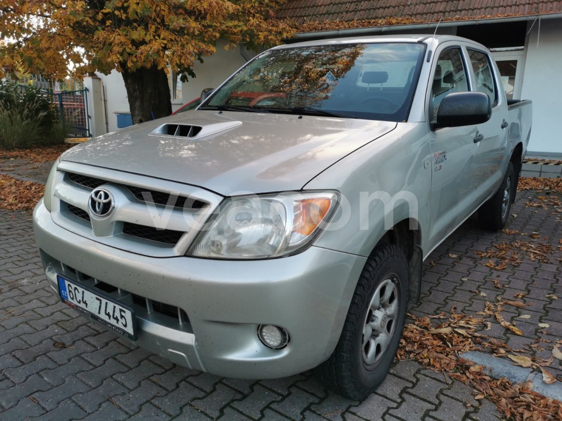 Online aukce: TOYOTA  HILUX 4X4