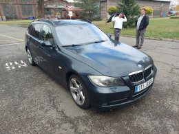 Online aukce: BMW  330 XDRIVE