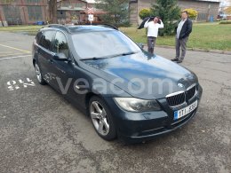 Online aukce: BMW  330 XDRIVE