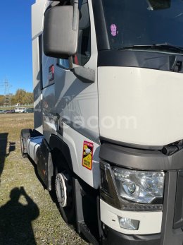 Online aukce: RENAULT  T460