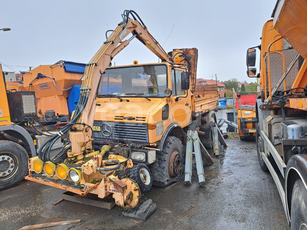 Online aukce: MERCEDES-BENZ  UNIMOG U1650 4X4