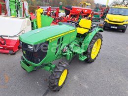 Online aukce: JOHN DEERE  3028 EN