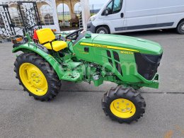 Online aukce: JOHN DEERE  3028 EN
