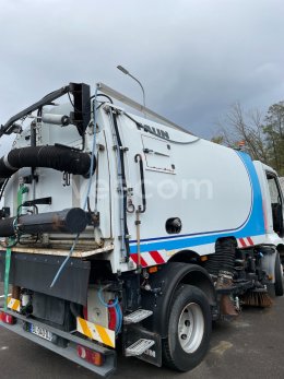 Online aukce: RENAULT  MIDLUM 240