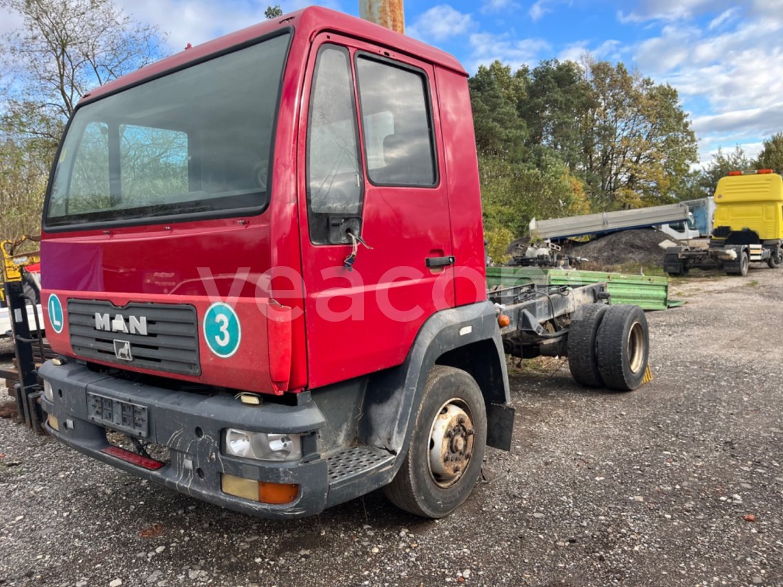 Online aukce: MAN  8.185LC