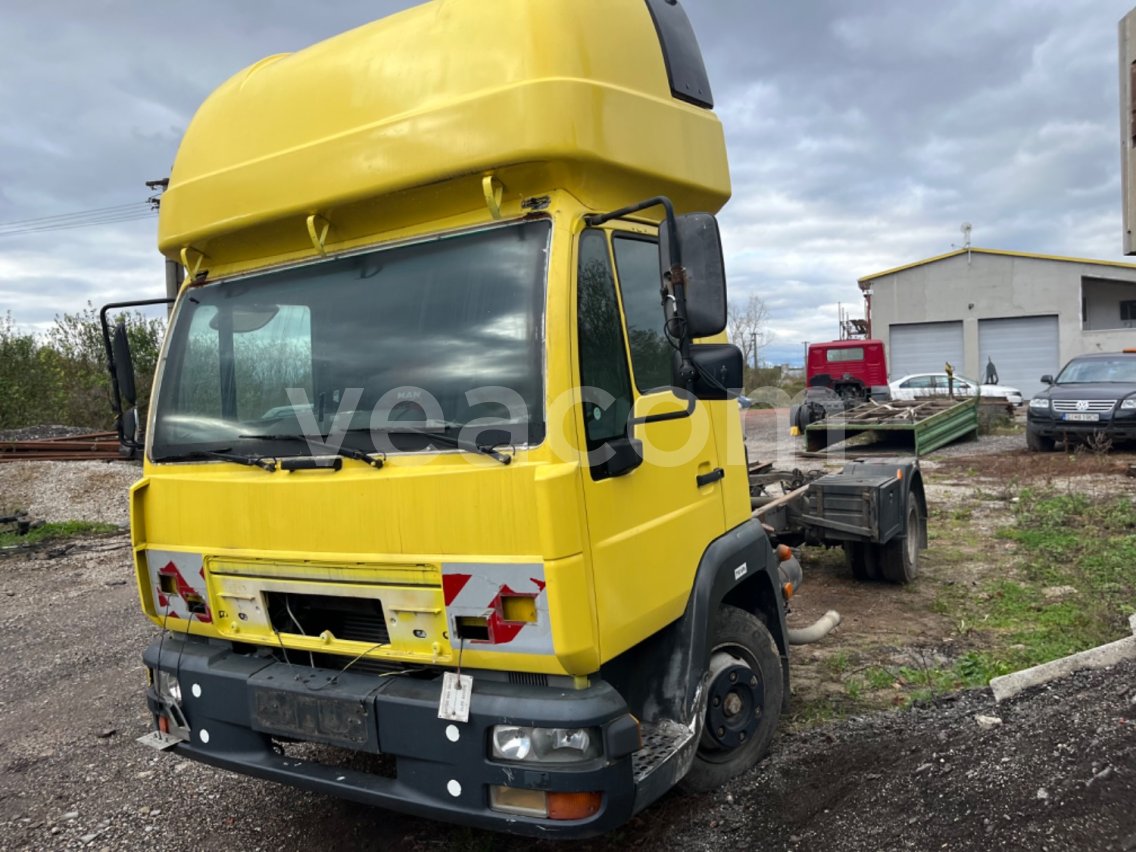 Online aukce: MAN  L 2000