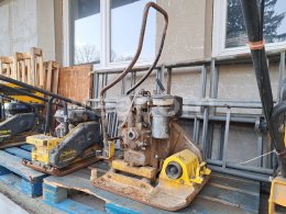 Online aukce:   VIBRAČNÍ DESKA WACKER S MOTOREM FARYMANN DIESEL