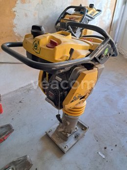 Online aukce:   VIBRAČNÍ PĚCH BOMAG BT 65