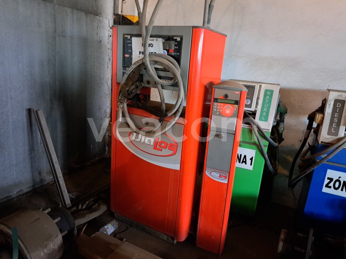 Online auction:   TOKHEIM QUANTIUM 310