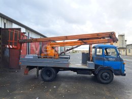 Online árverés: AVIA  A30 + MP 13