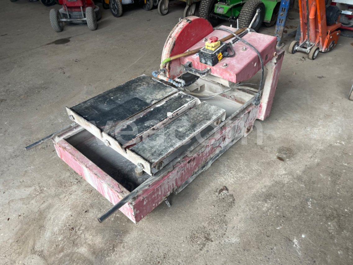 Online aukce:   DURO ZZ350-800