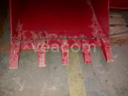 Online aukce:   TAKEUCHI 90 CM - ZUBY