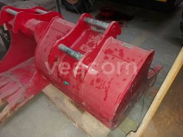 Online aukce:   TAKEUCHI 90 CM - ZUBY