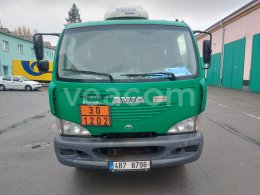 Online aukce: AVIA  D90