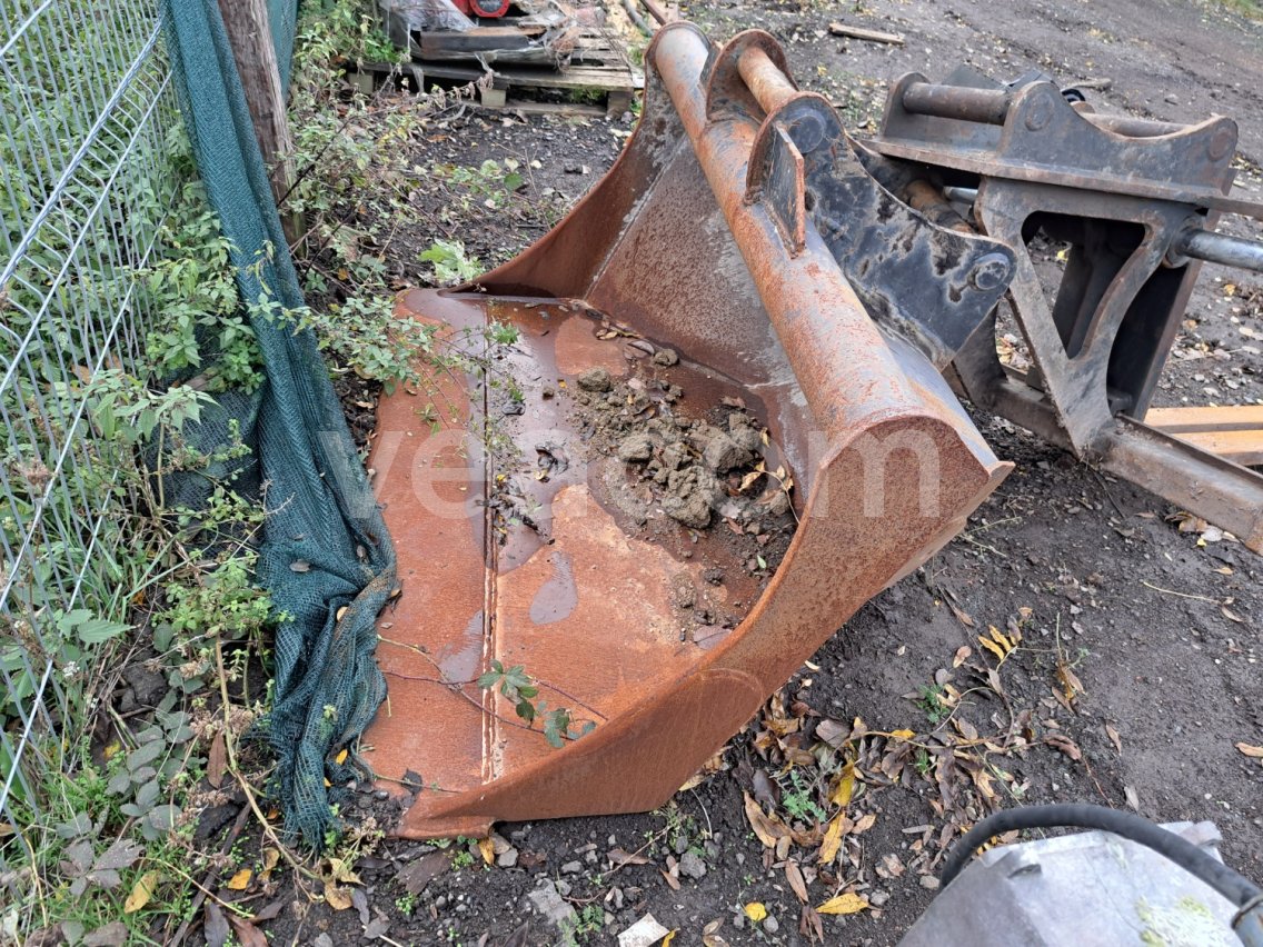 Online aukce:   LOPATA 175CM