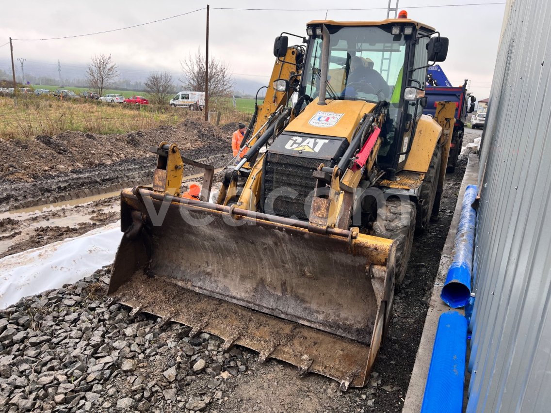 Aukcja internetowa: CATERPILLAR  427F2