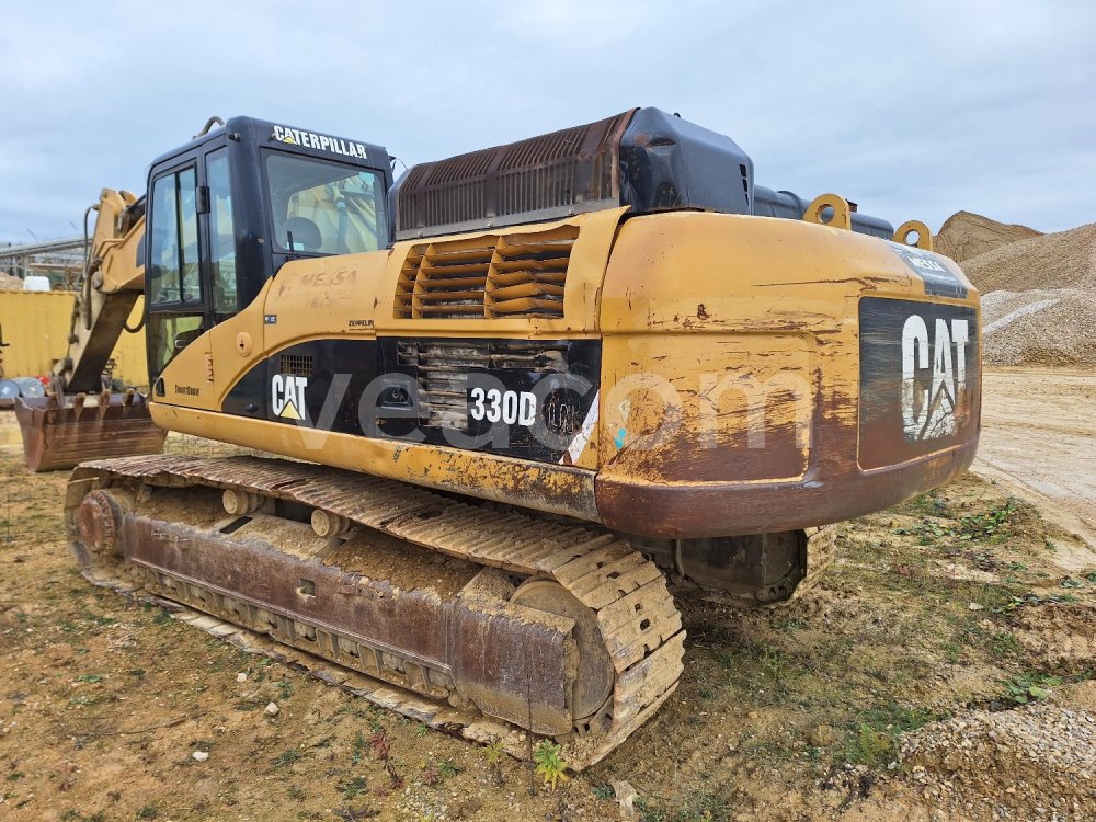 Online aukce: CATERPILLAR  330D