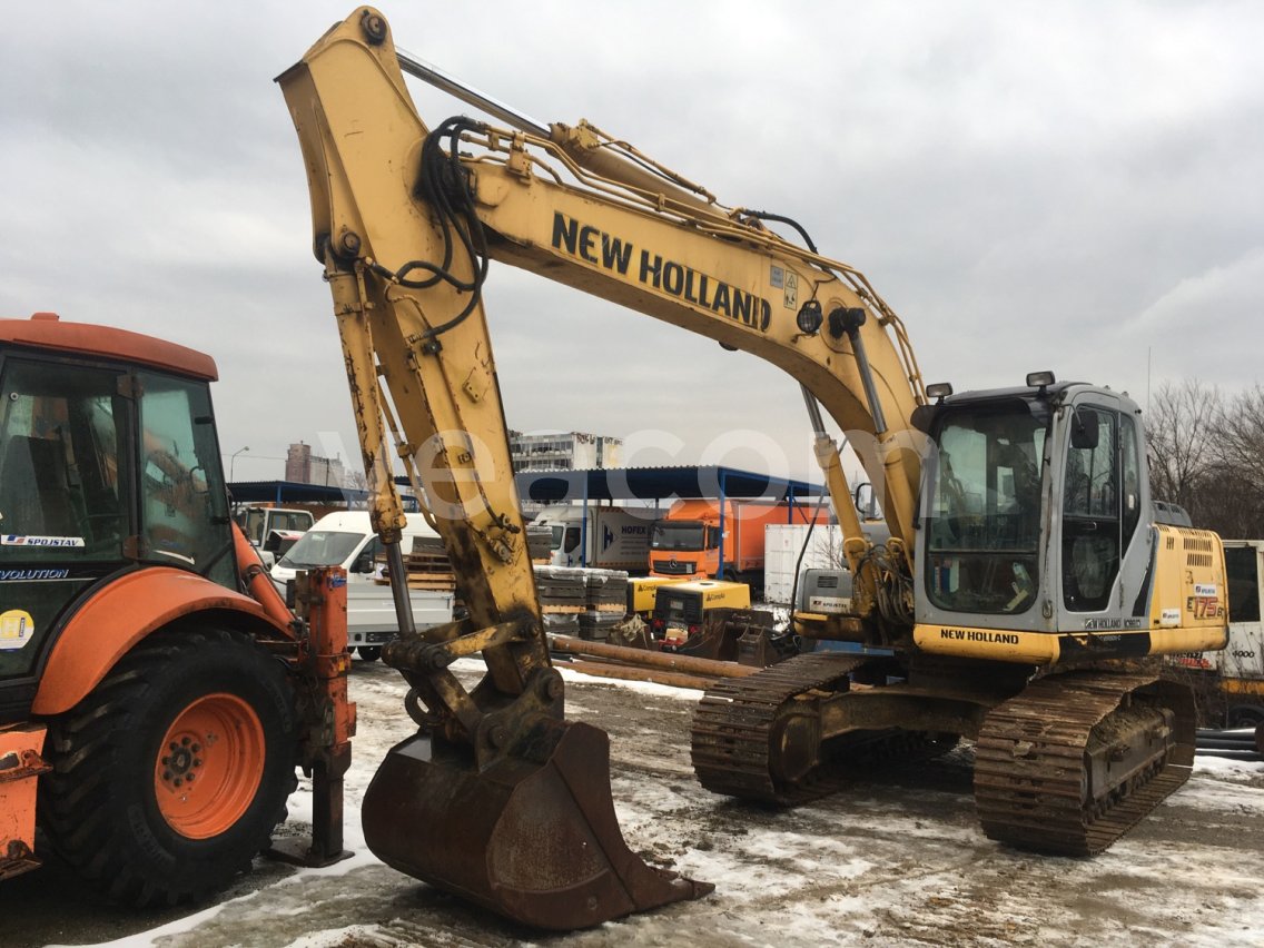 Online auction: NEW HOLLAND  E175B