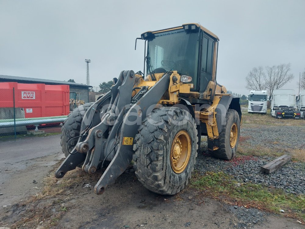 Online aukce: VOLVO  L70F
