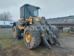 Online aukce: VOLVO  L70F