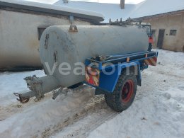 Online aukce:   CISTERNA ZA TRAKTOR