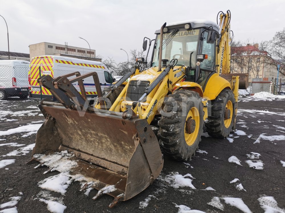 Online aukce: NEW HOLLAND  LB 115 B 4X4