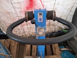 Online auction:   WEBER MT CR2 R